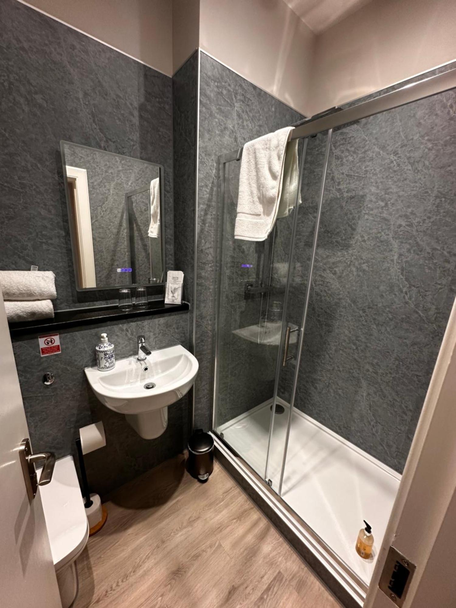 Aynetree Guest House Edimburgo Esterno foto